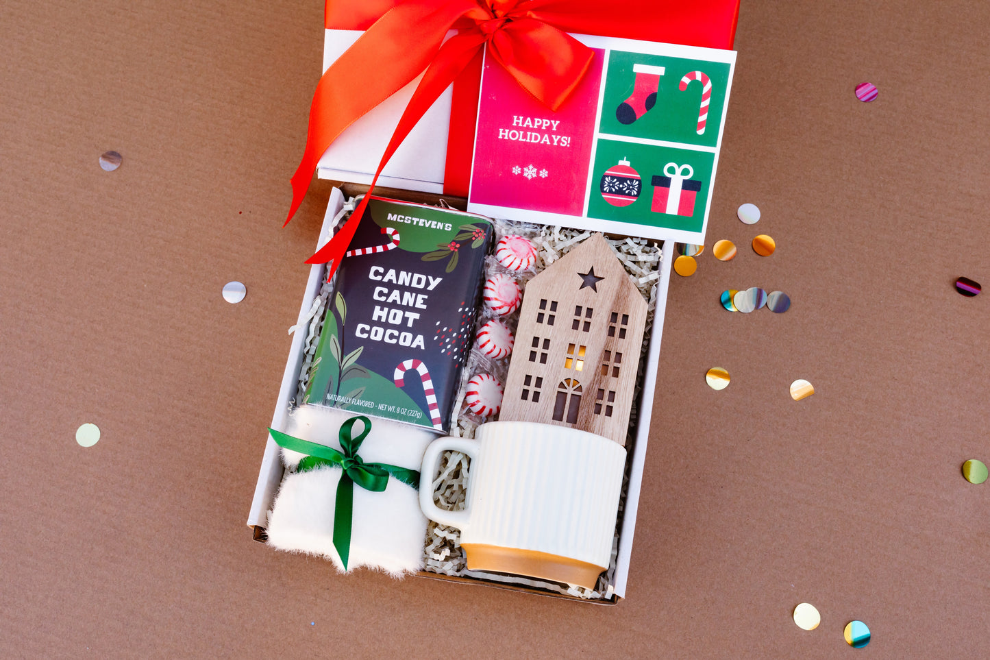 Cozy Cocoa Holiday Gift Box – Hot Cocoa, Mug & LED Décor